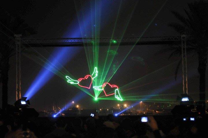 Espectáculos de pirotecnia com água ou laser
